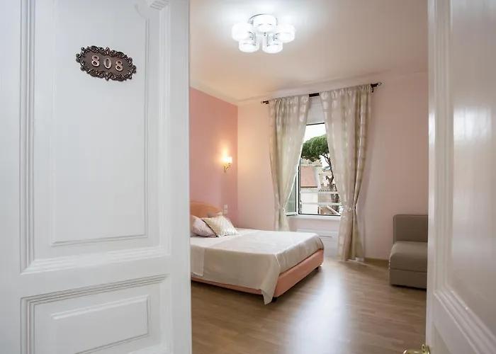 Bq House Castello Luxury Oda ve Kahvaltı Roma
